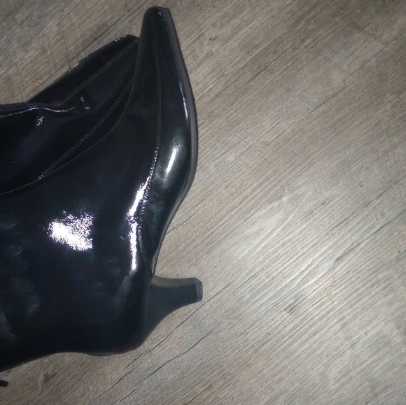 Aerosoles Booties Size 10 - Picture 3 of 4